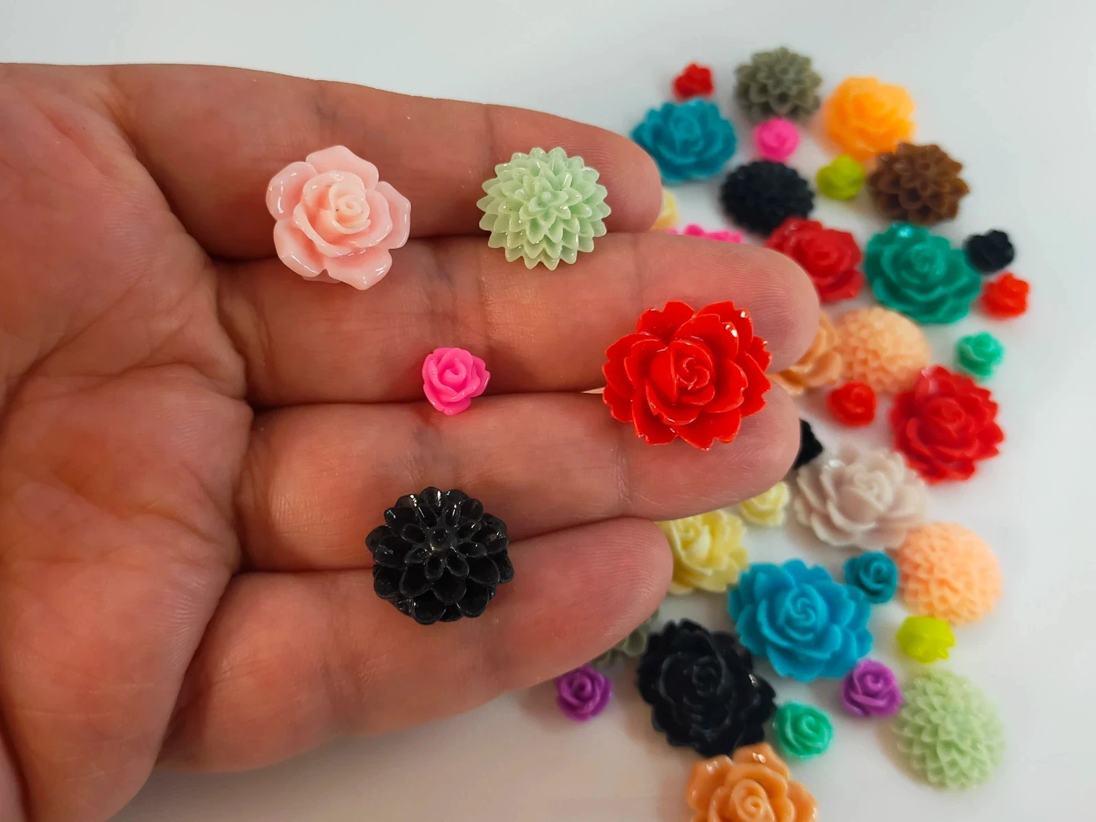 50 cabochons de resina em forma de flor lote nº6587 – photo 4